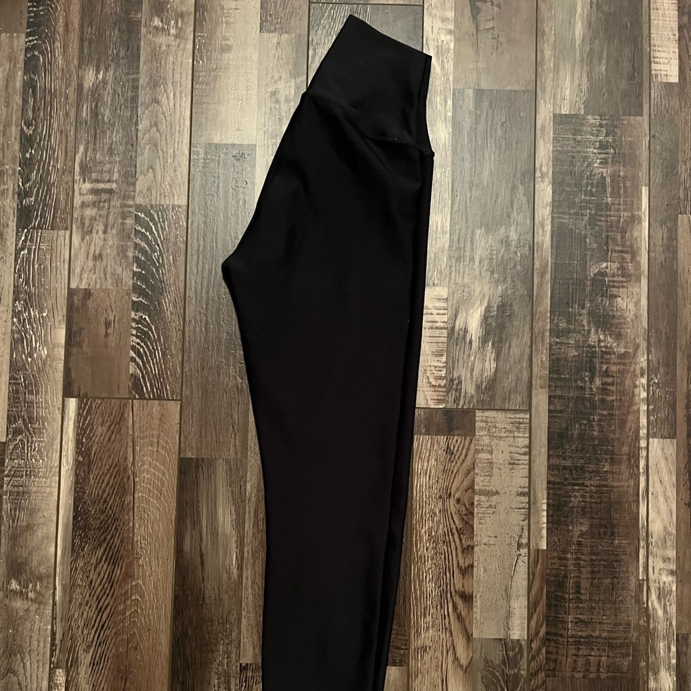 ALO Yoga 7/8 High Waist Airlift Leggings